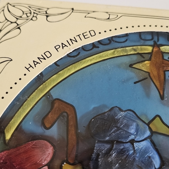 NEW VINTAGE Joan Baker Designs Hand Painted Nativity Stained Glass Suncatcher - Picture 6 of 6